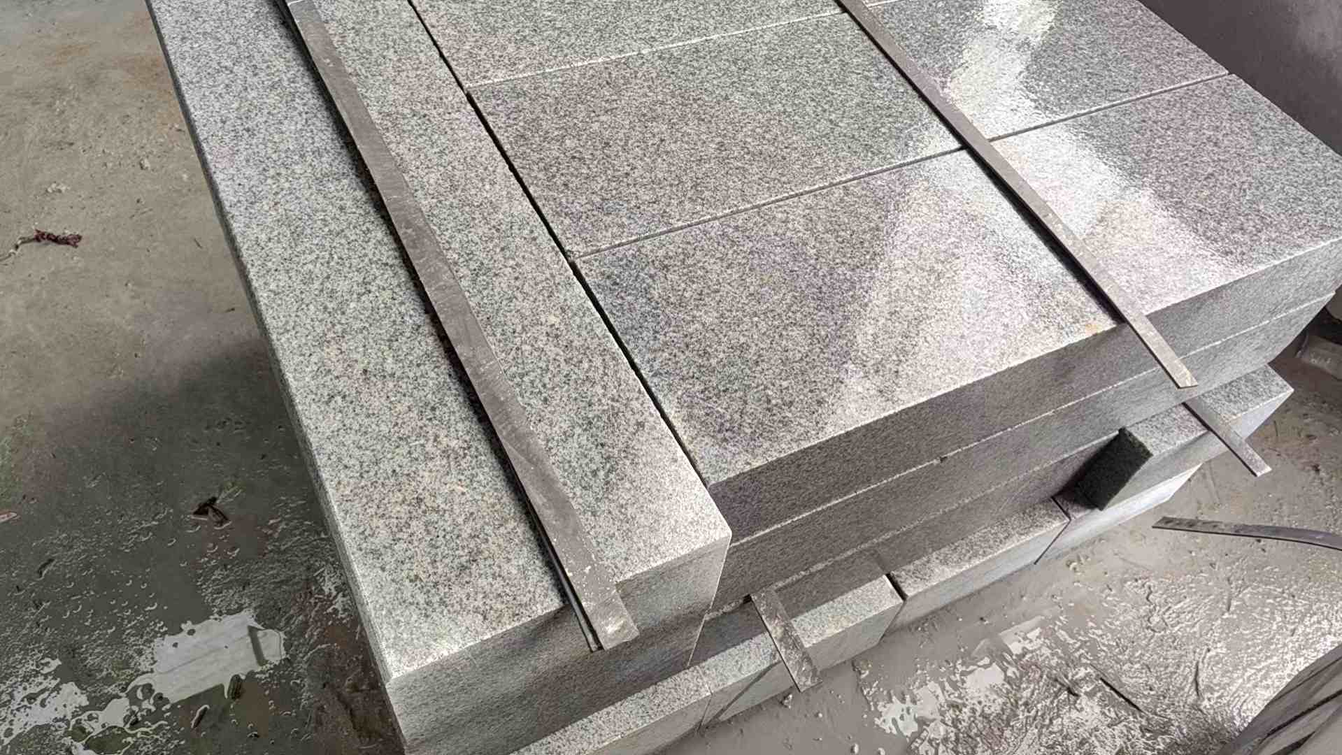 甘肃芝麻灰 芝麻白 路牙石 路侧石 马路牙子